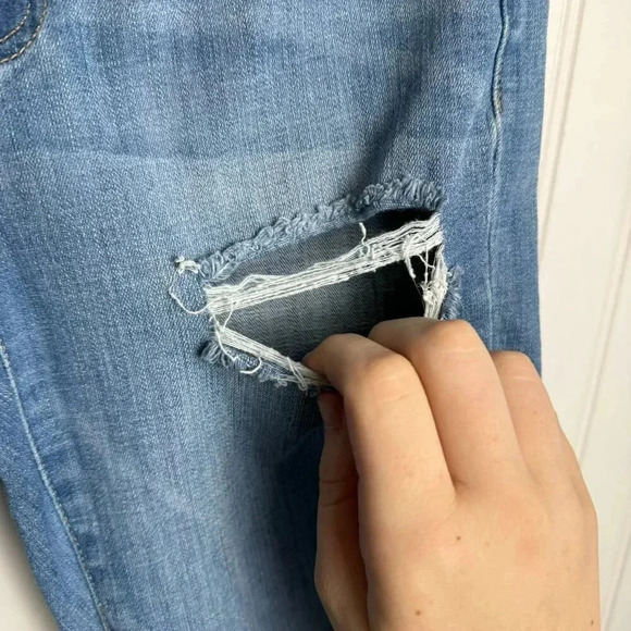 KanCan Fringe Hem Medium Wash Cropped Jeans - Picture 3 of 7